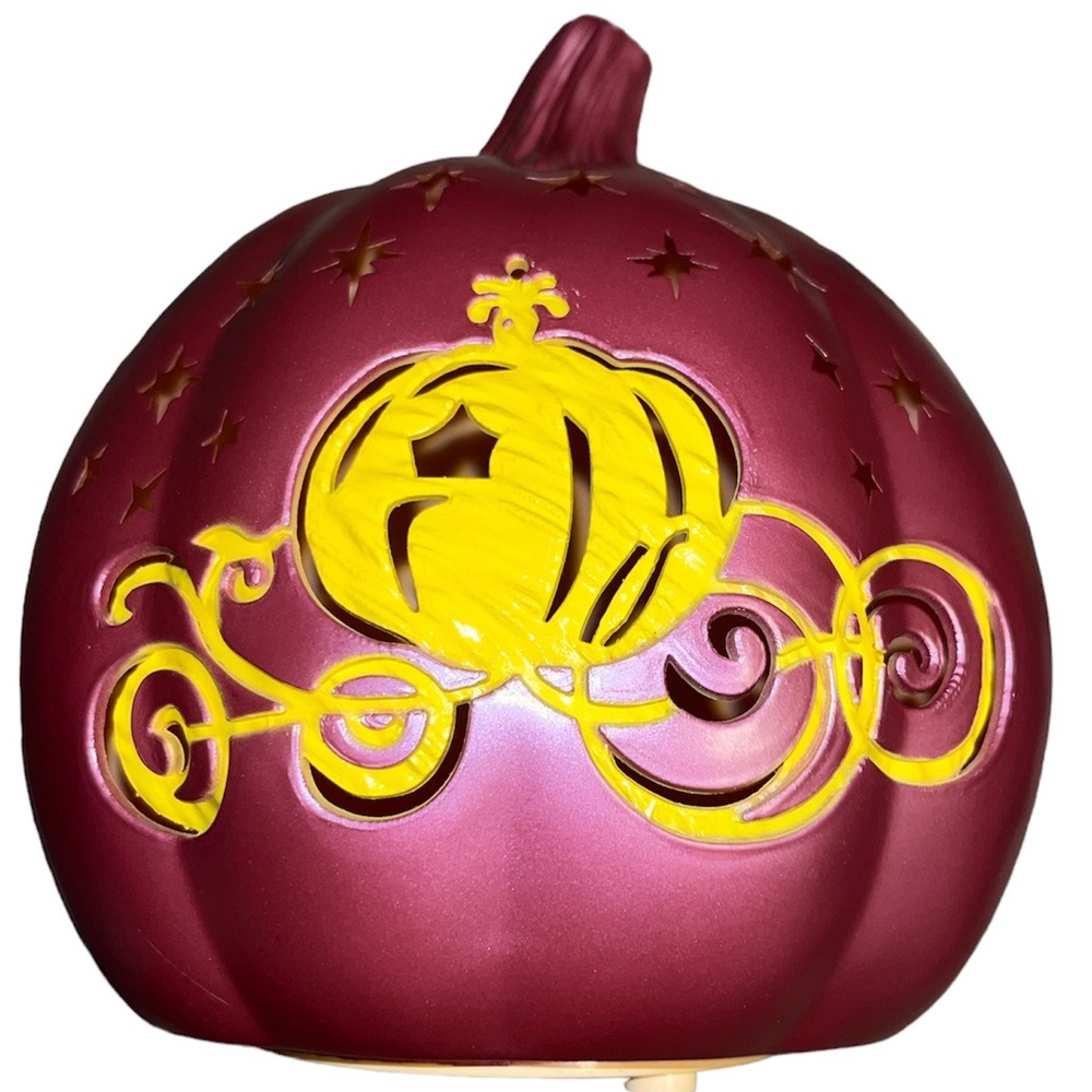 Disney 6” Cinderella’s Coach Light Up Pumpkin Lamp/Nightlight